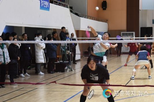 제4회 거창군협회장기 생활체육 배드민턴 대회 성황리에 마쳐
