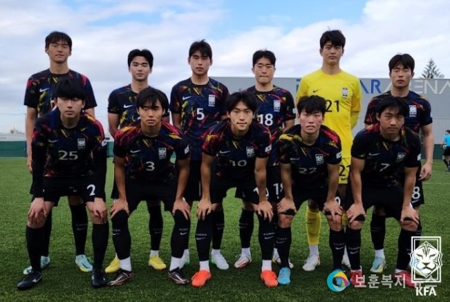 카르타제냐 B팀과의 연습경기에 선발 출전한 U-20 대표팀 11명의 모습.