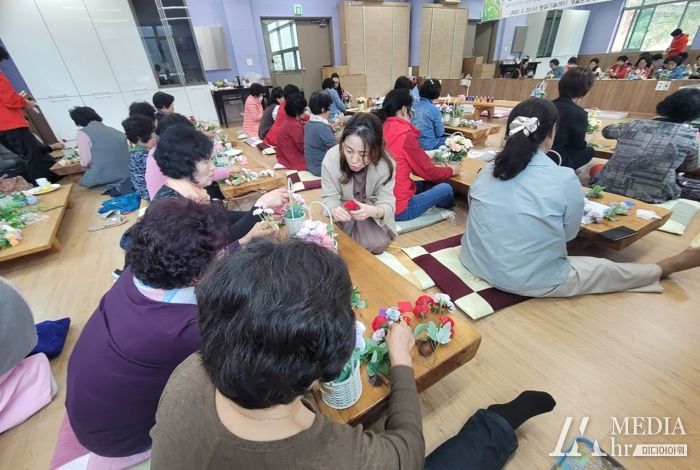 산청군, 농촌 색 활용 치유프로그램 운영