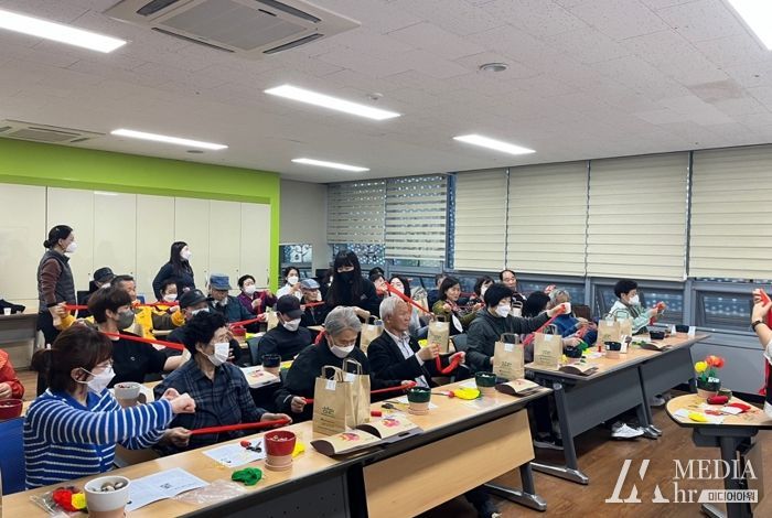 지난 23일 재가암환자 자조모임 가족사랑 나눔터를 운영했다