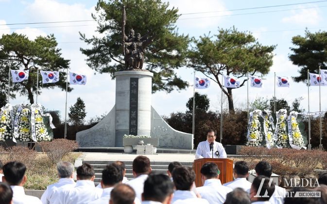 8일 해보면 3·1 만세탑 광장에서 진행된 4.8 만세운동 추모식 행사 모습