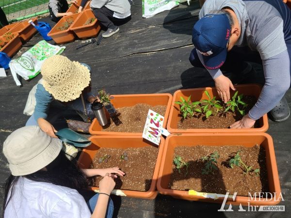 증평군청소년수련관, 우리가족 행복텃밭 만들기‘도시농부’개장