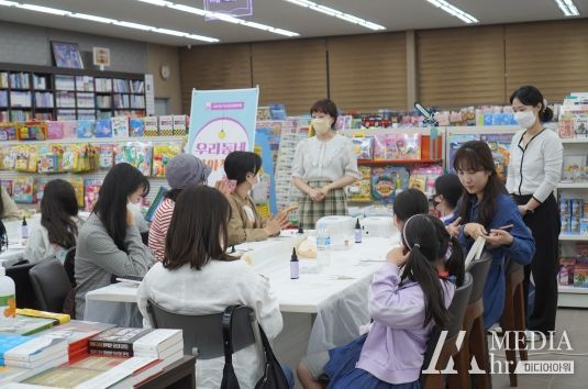 청주시 동네서점에서 즐기는 문화데이 ! 우리동네 심야책방