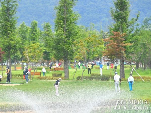 명품 파크골프 중심지 화천군 전국 부부 파크골프대회 개최