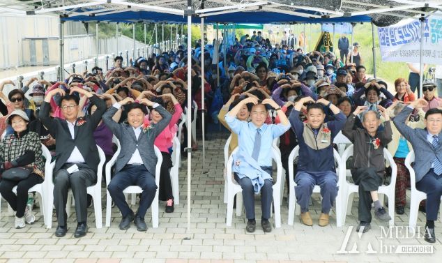 평택시 통복동, 가정의 달 주민자치프로그램 발표회 및 효 잔치 성황리 개최