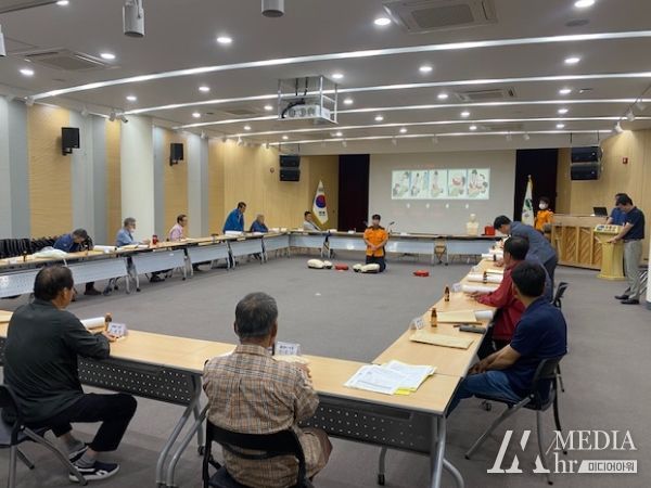 고령군, 읍ㆍ면 마을 이장 대상 심폐소생술 및 응급처치 교육 실시!