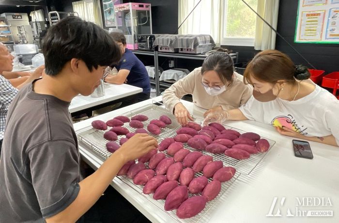 남원시농업기술센터 신규농업인교육 ‘구황작물빵’만들기 체험
