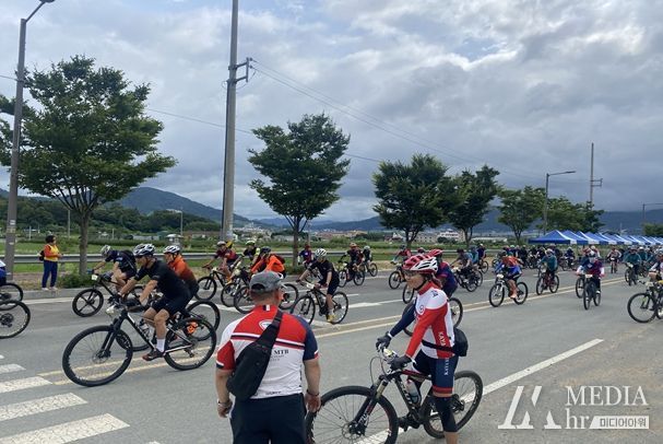 제10회 김해시자전거연맹회장배 MTB랠리대회 열려