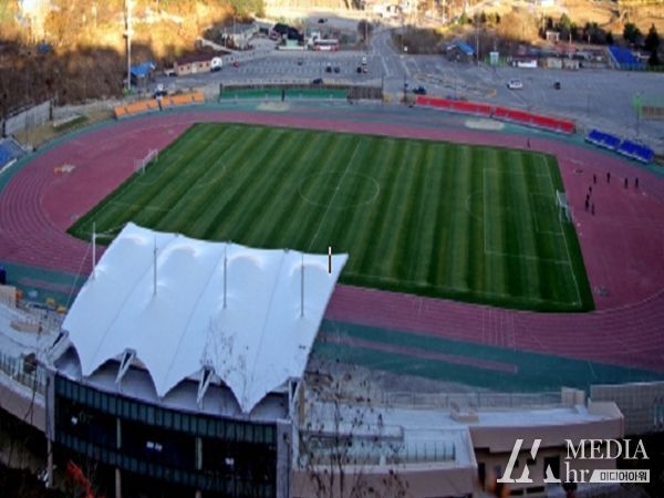 철원종합운동장 육상트랙 상시개방