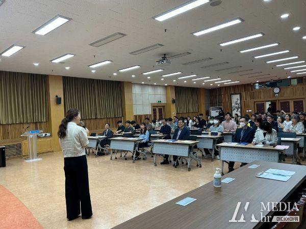 광주동부교육지원청, 민주적 조직 문화 조성을 위한 갑질 예방 교육 실시!