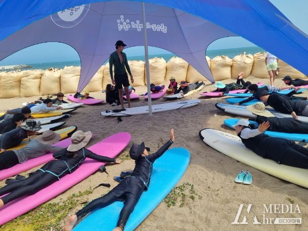 다문화가족자녀 성장지원 사업 8회기(서핑체험-자세연습)